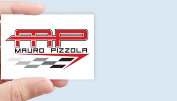 Idee-e-Soluzioni-ha-realizzato-il-logo-del-pilota-Mauro-Pizzola